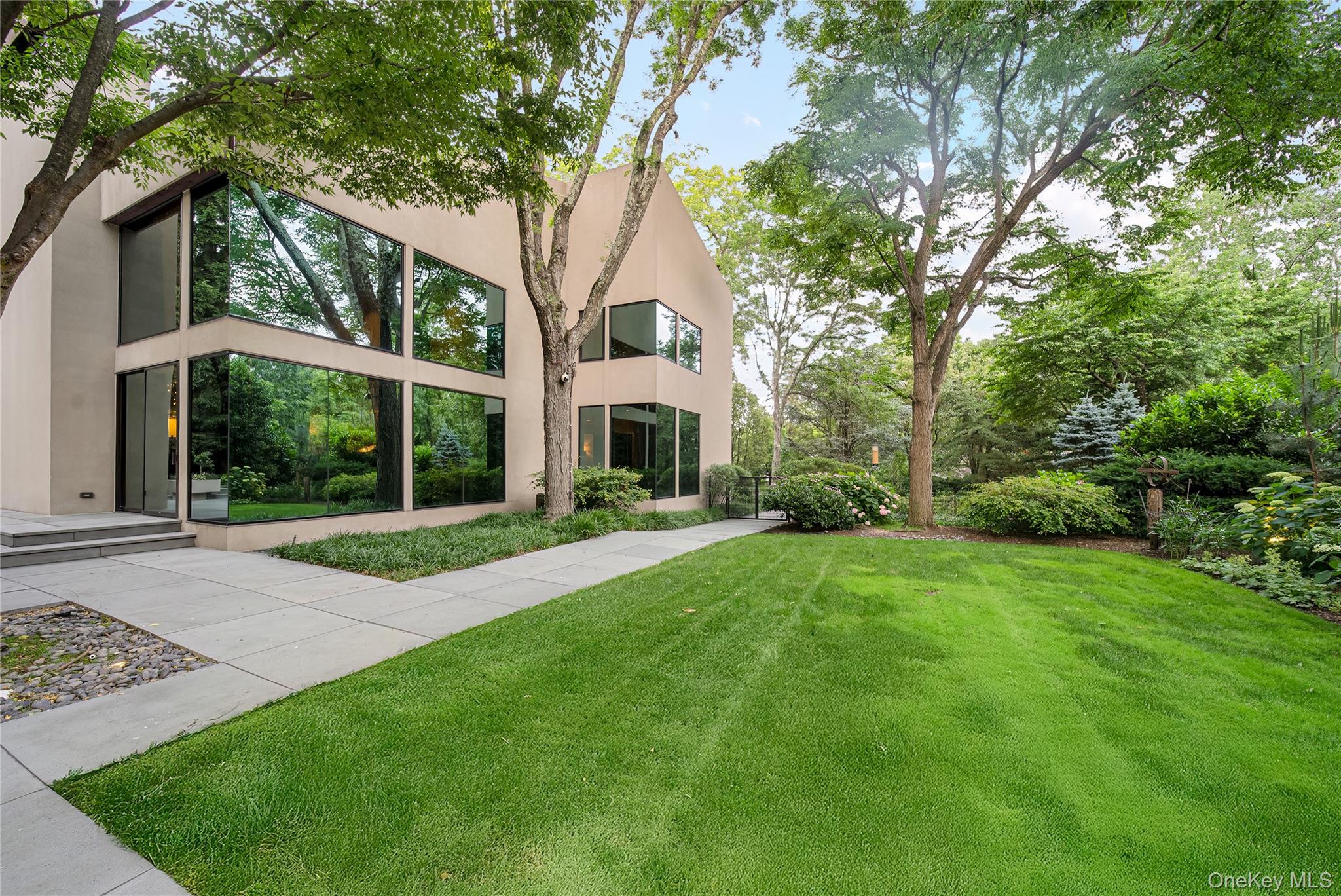 7 Folie Court – For Sale photo 40