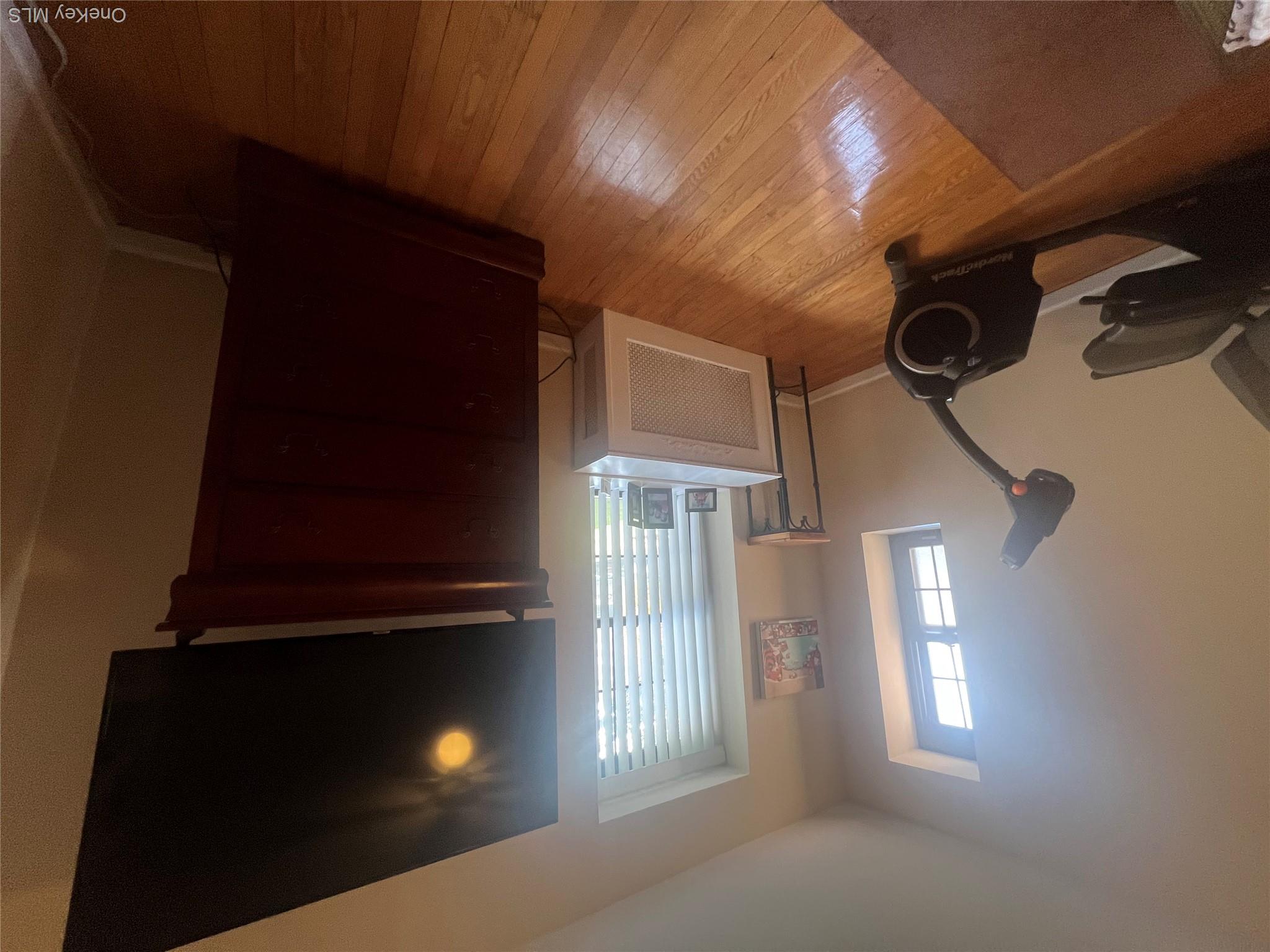 1273 North Avenue, Unit 1G. Entry photo 19