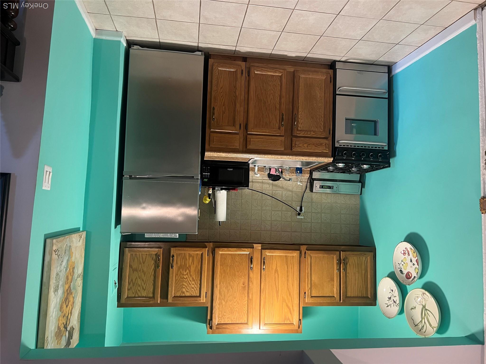 1273 North Avenue, Unit 1G. Entry photo 9