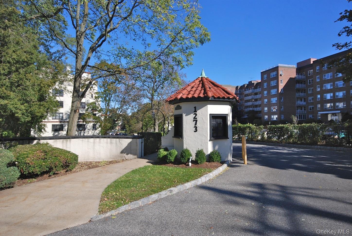 1273 North Avenue, Unit 1G. Entry photo 23