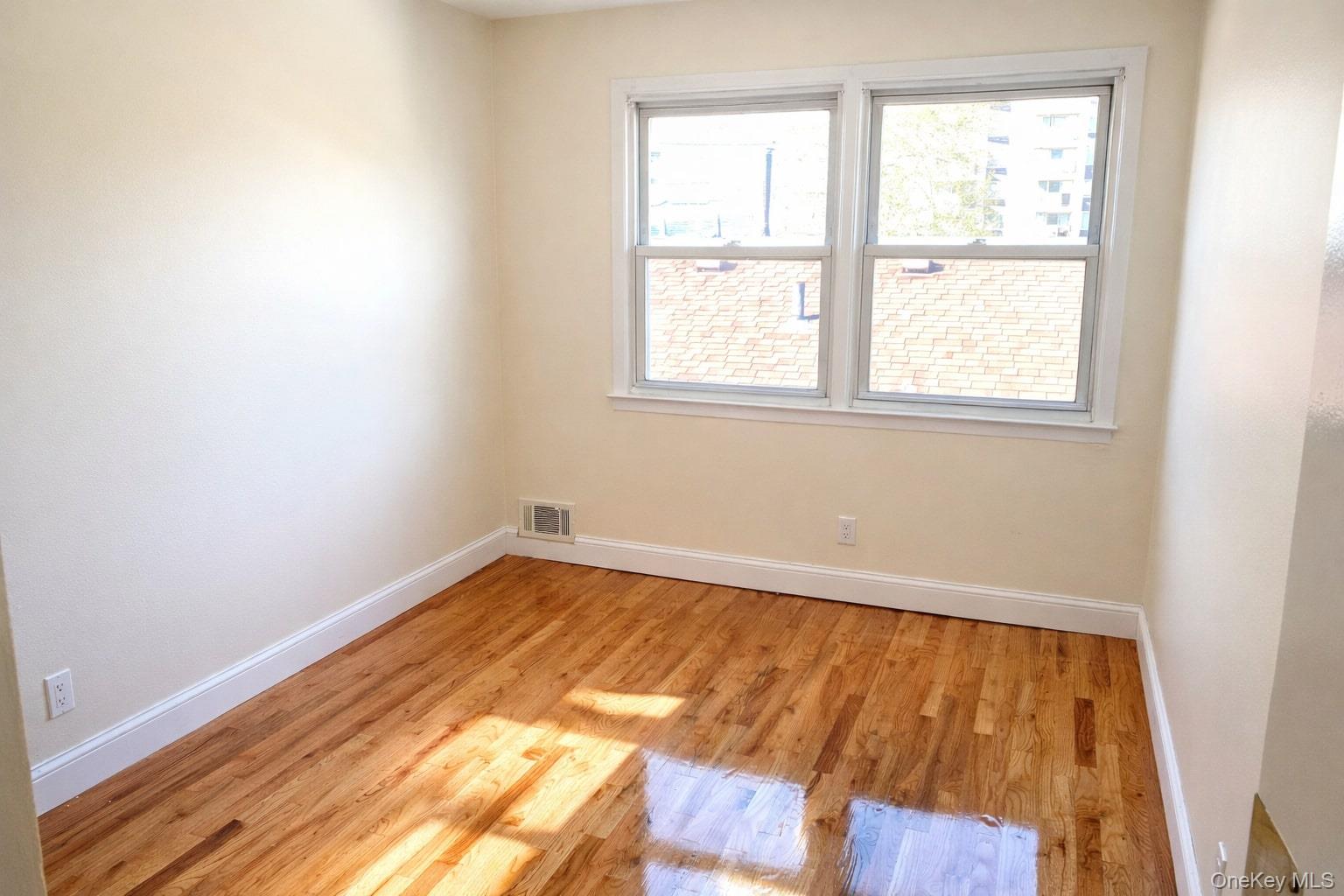 23-10 Waters Edge Drive – For Sale photo 33