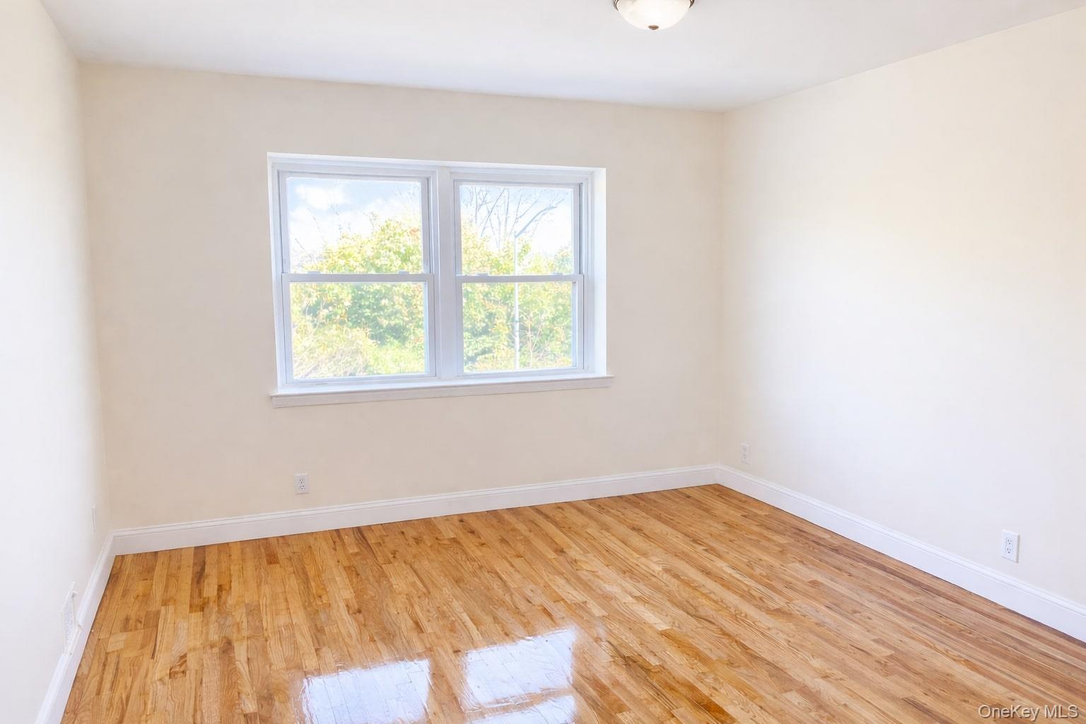 23-10 Waters Edge Drive – For Sale photo 35