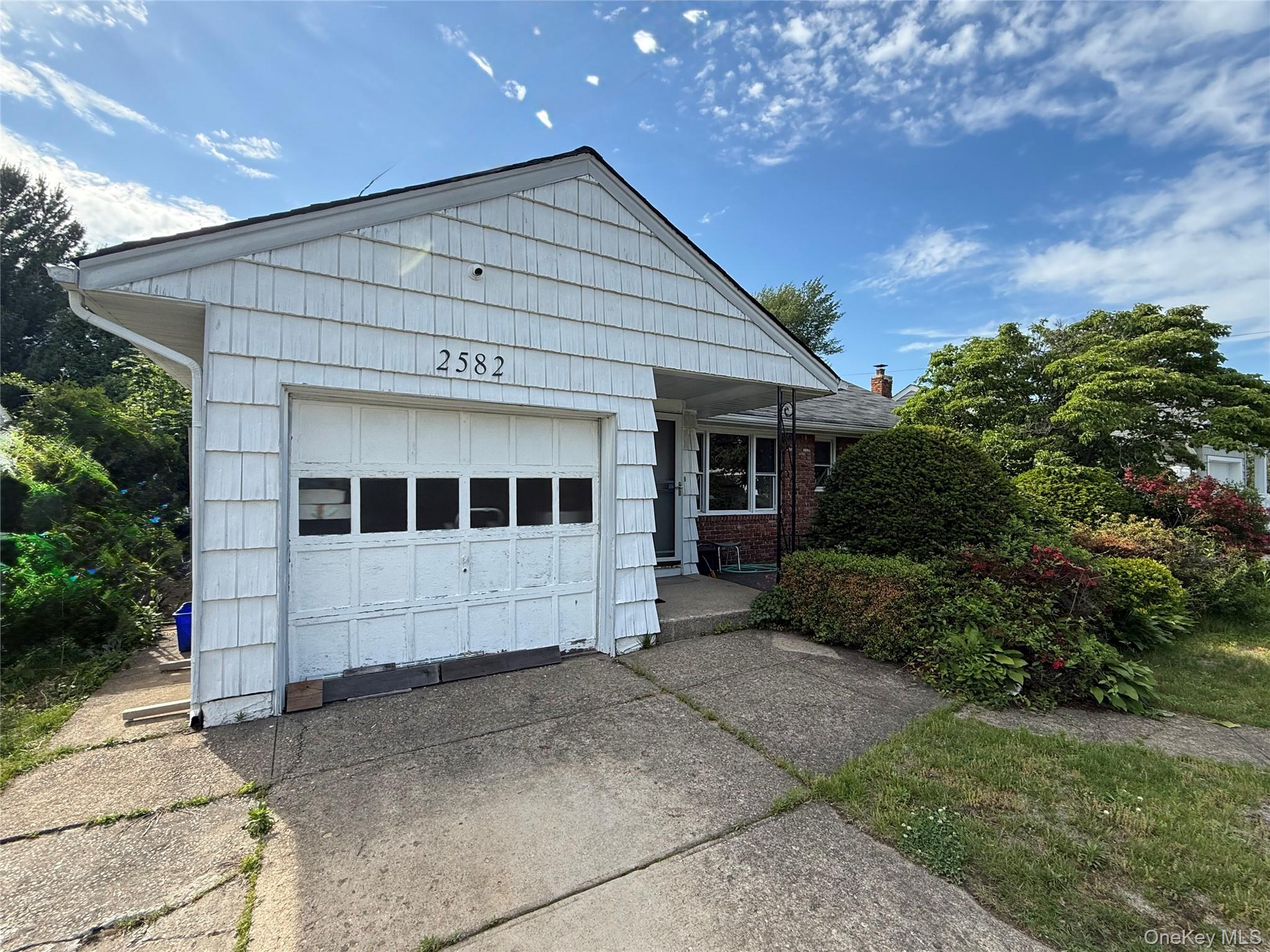 2582 Oceanside Road – For Sale photo 5