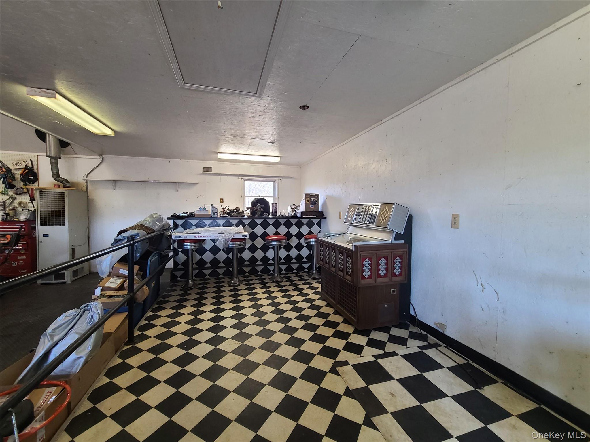 237 Best Road – For Sale photo 38