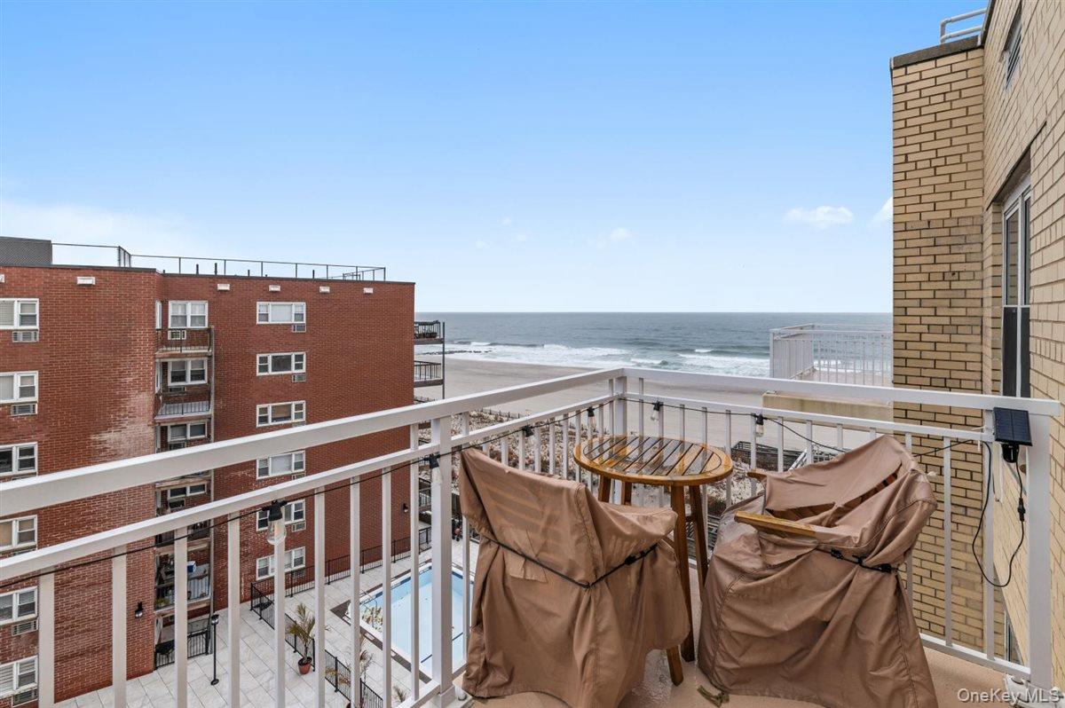 700 Shore Road, Unit 7Y photo 2