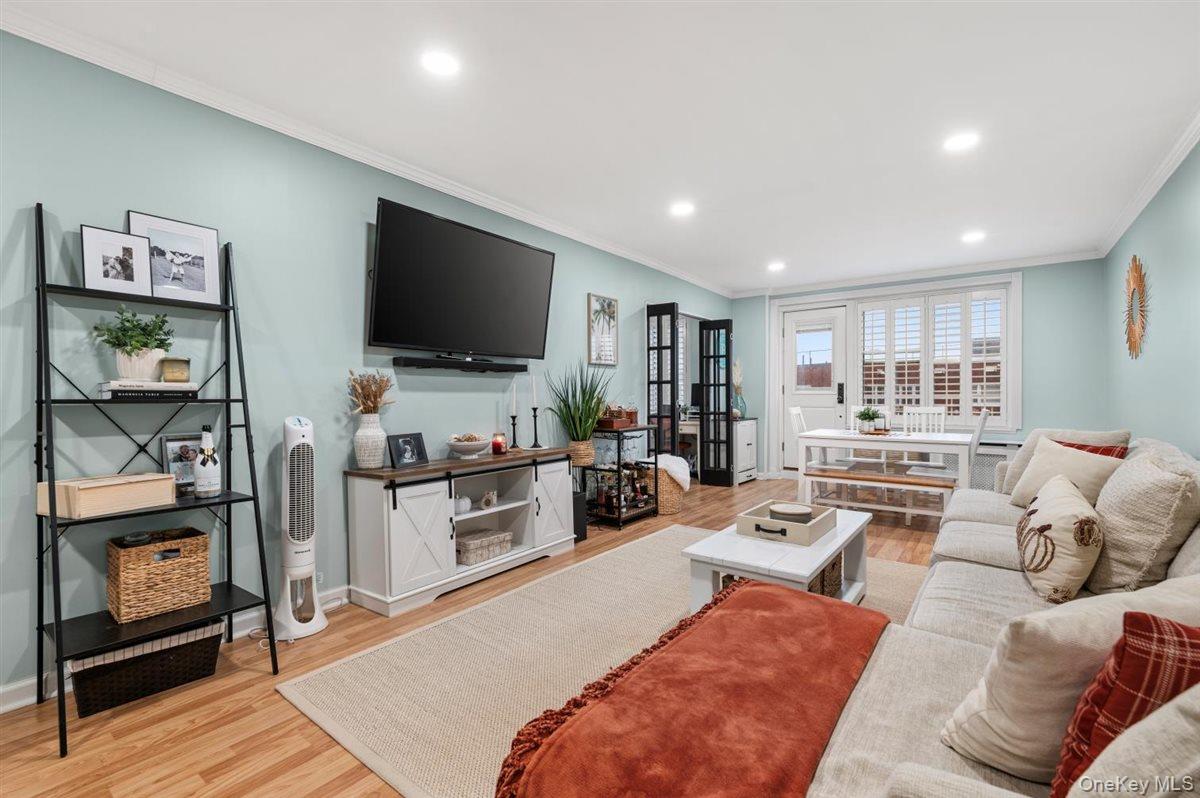 700 Shore Road, Unit 7Y photo 4