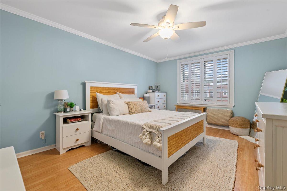 700 Shore Road, Unit 7Y photo 22