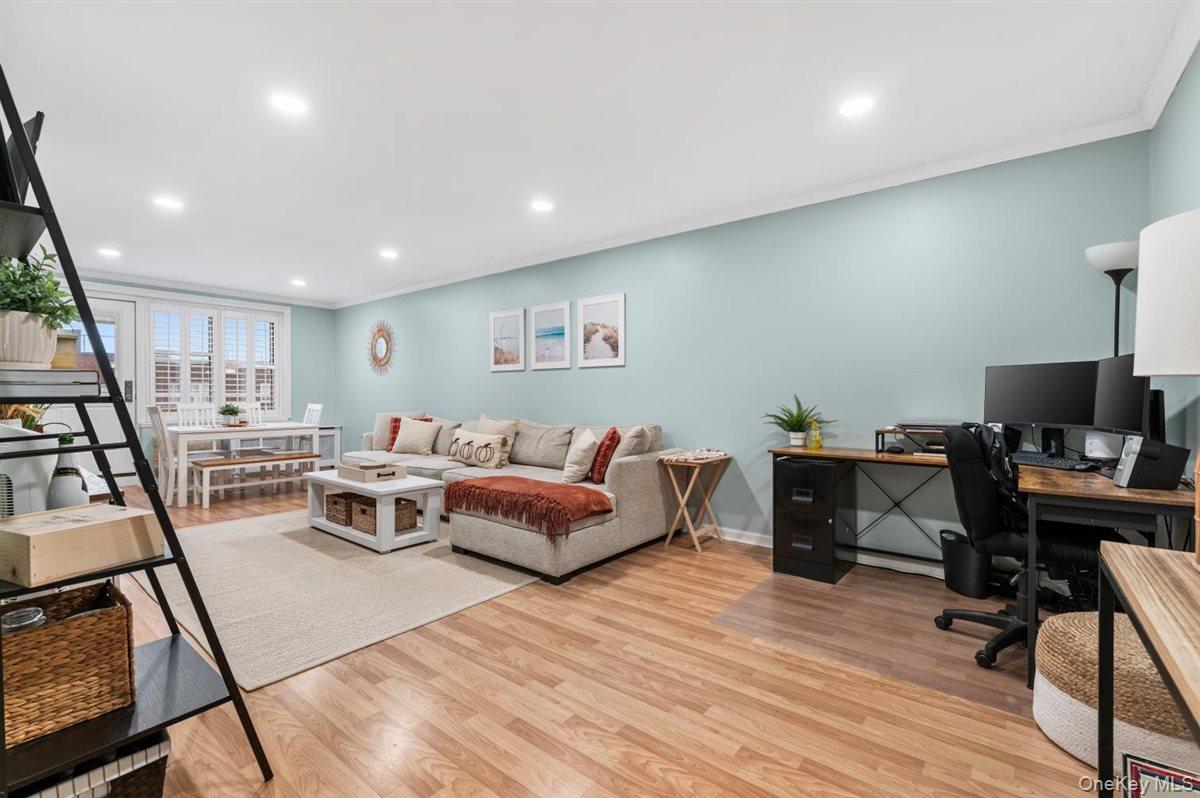 700 Shore Road, Unit 7Y photo 5