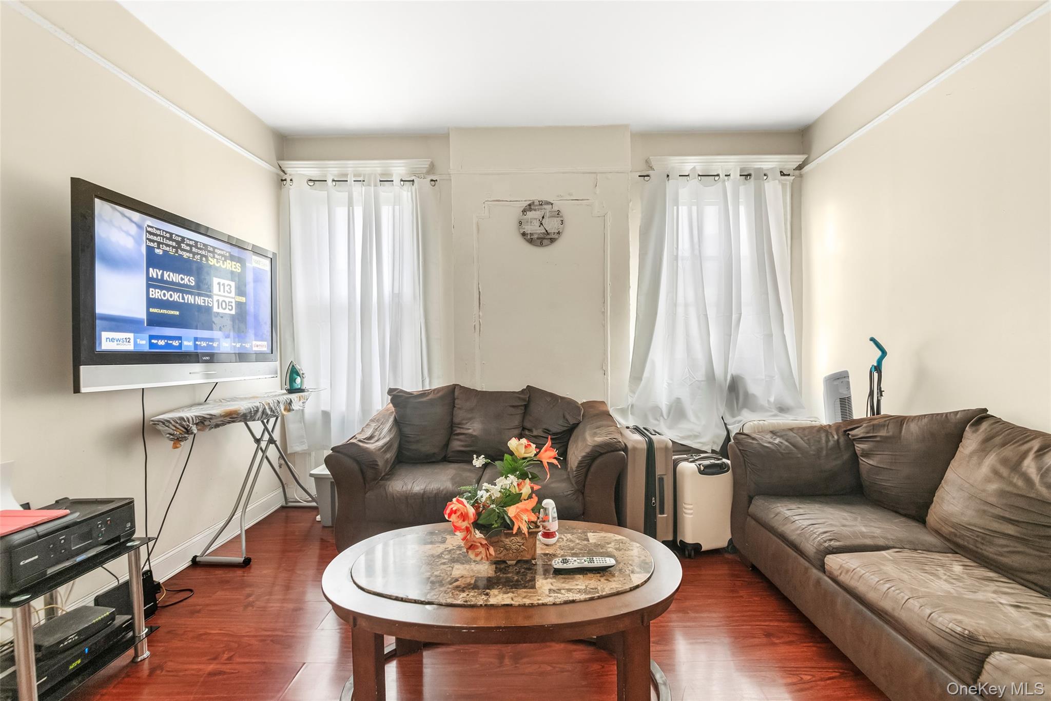 1284 Sterling Place – For Sale photo 4