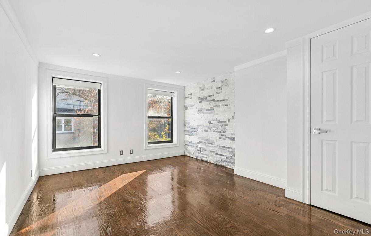 308 CLIFTON Place – For Sale photo 22