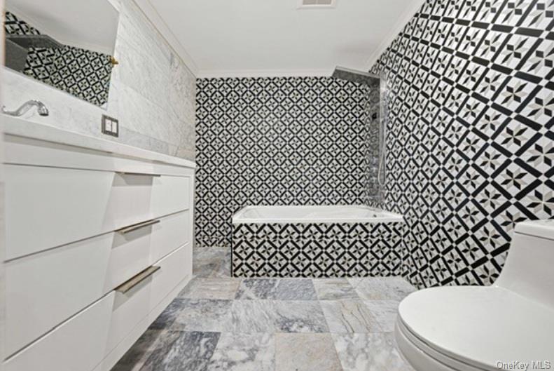 308 CLIFTON Place – For Sale photo 30