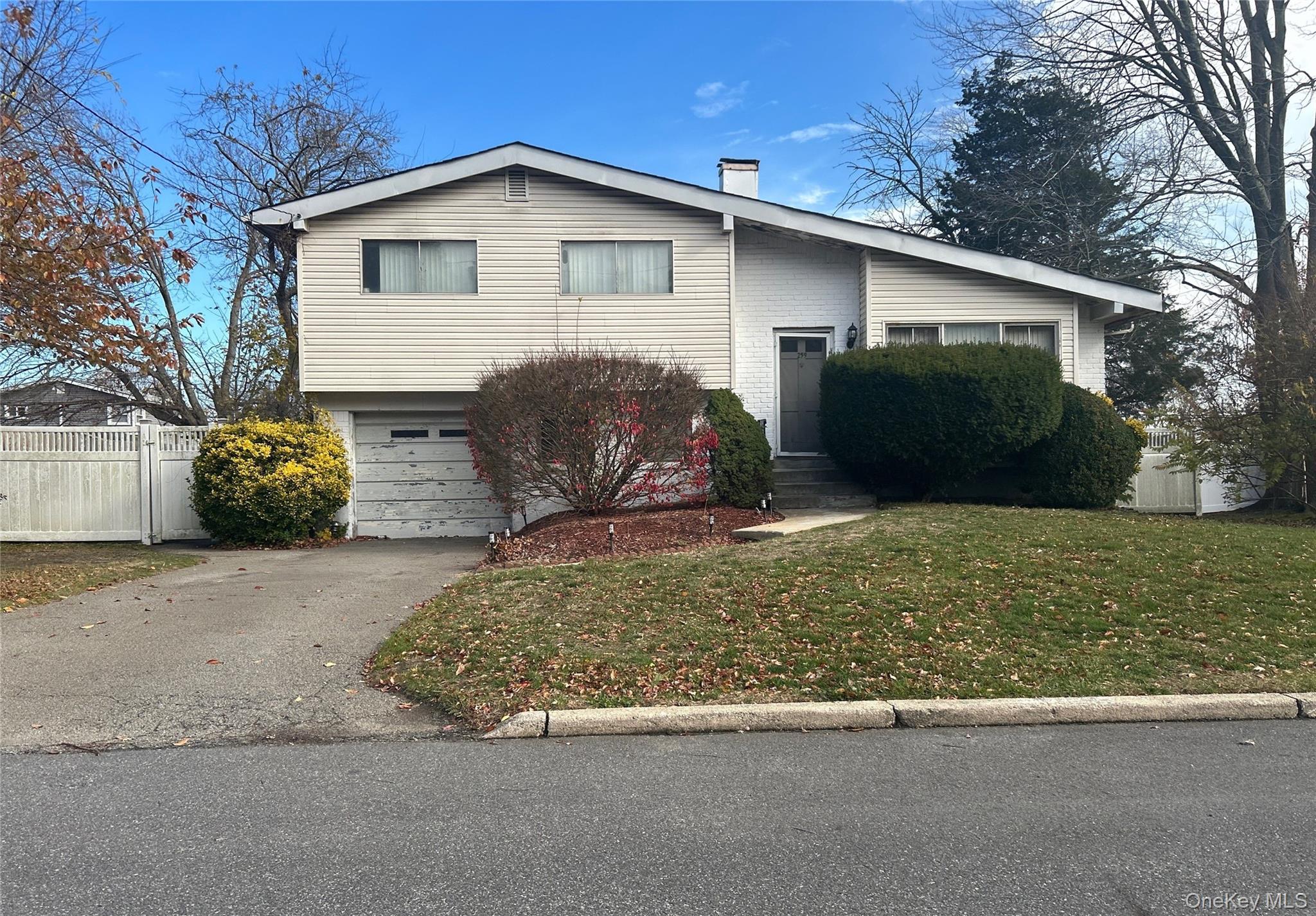 259 W 24th Street – For Sale