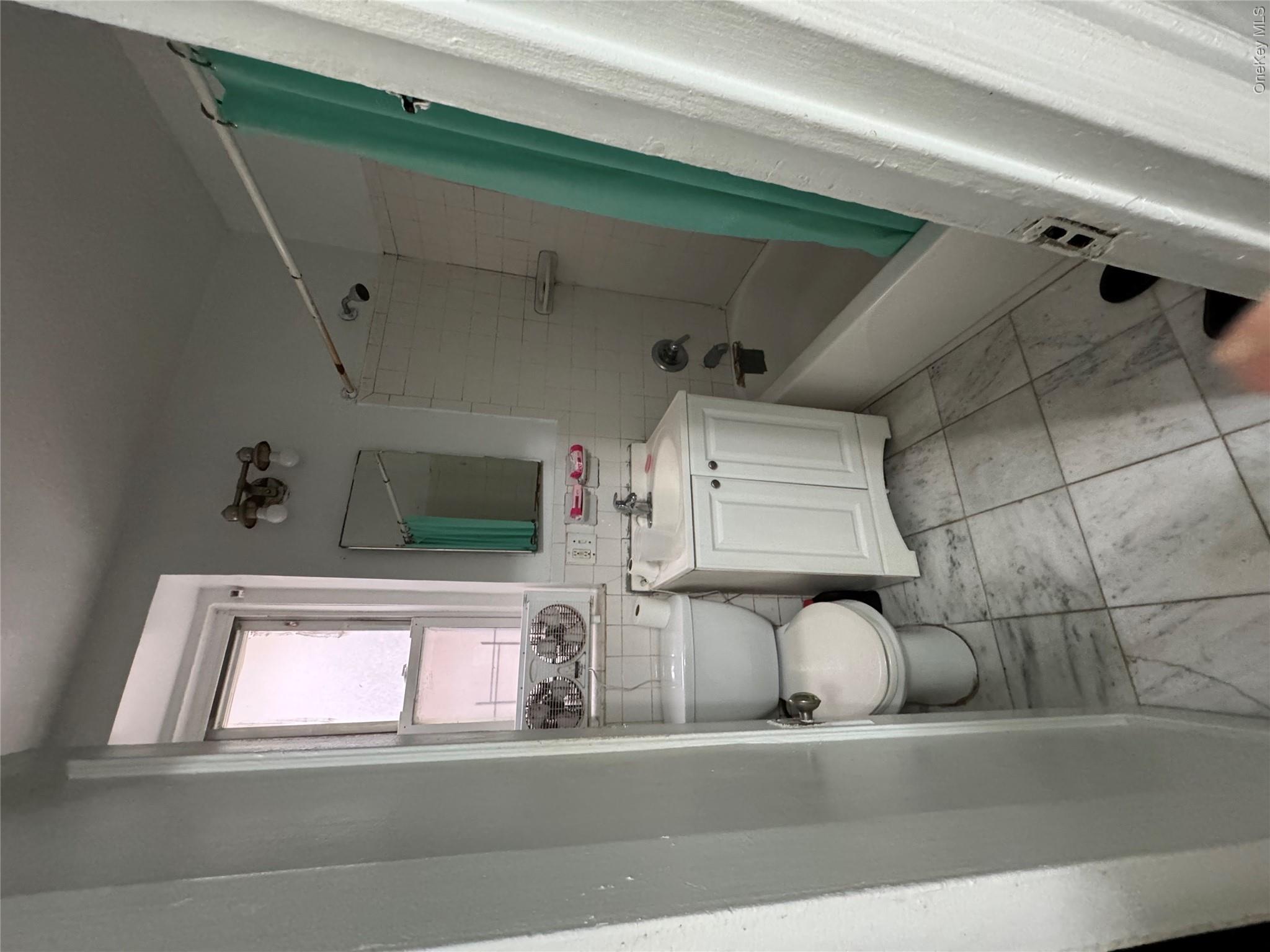 2081 Cruger Avenue Cruger, Unit 1K photo 8