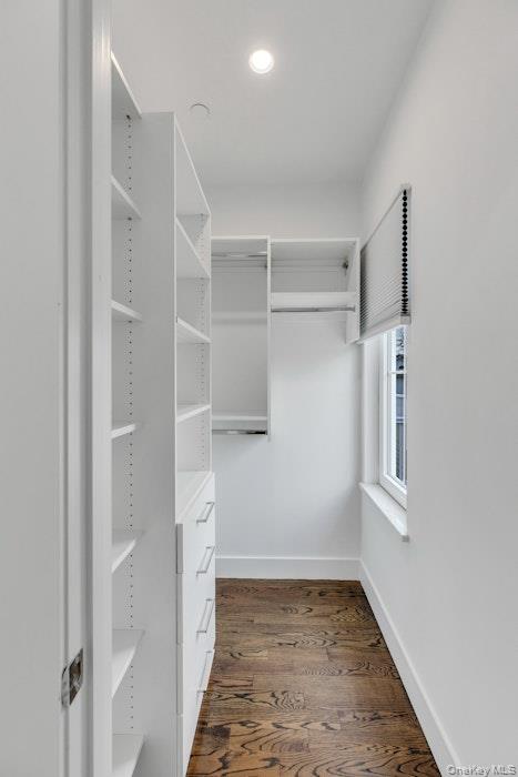 1431 Old Northern Boulevard, Unit 5 photo 17