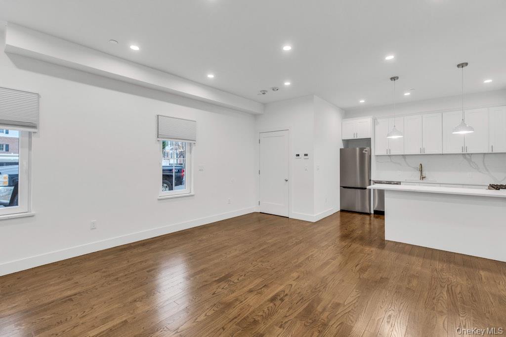 1431 Old Northern Boulevard, Unit 2 photo 6