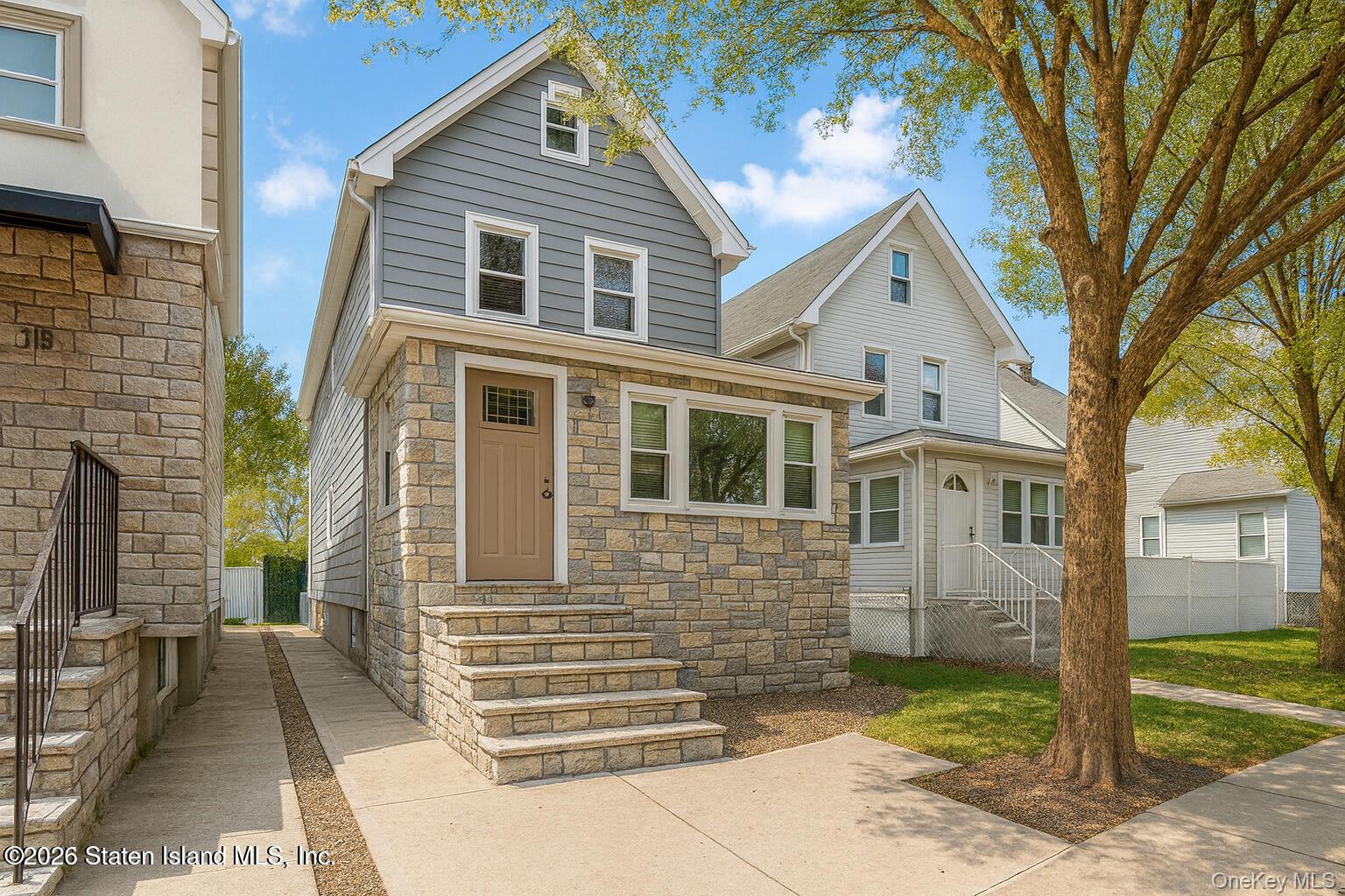 13 Laforge Ave – For Sale photo 3
