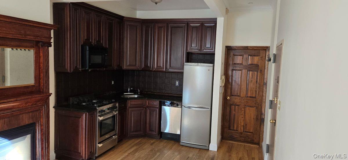 235 W 137th Street, Unit 1F photo 6