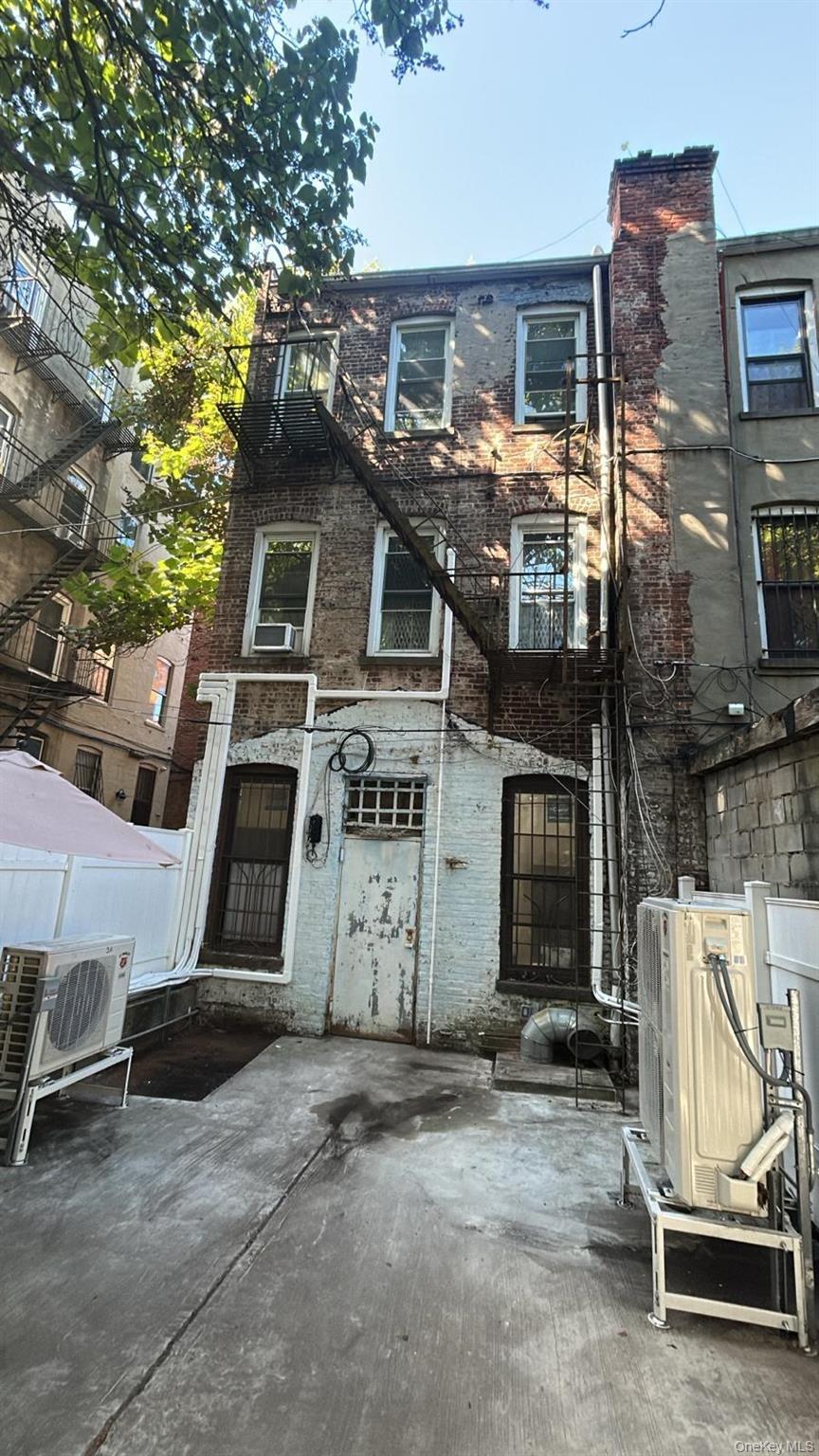 139 Kingston Avenue, Unit Store Fron photo 8