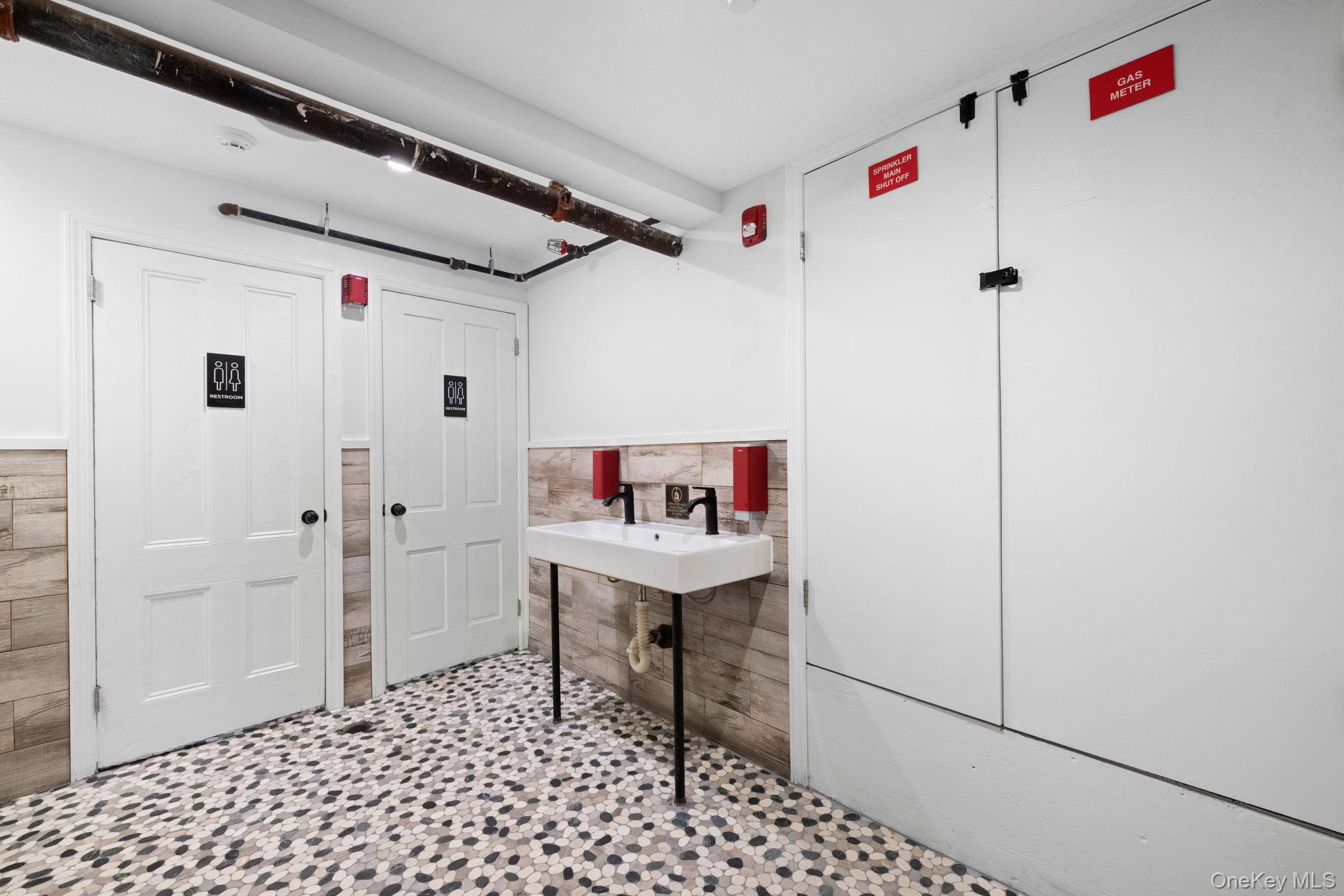 132 Main Street, Unit A photo 31