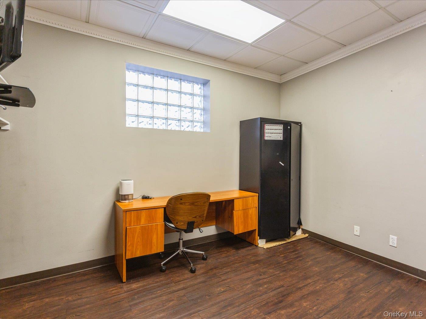 270 Doughty Boulevard – For Sale photo 20