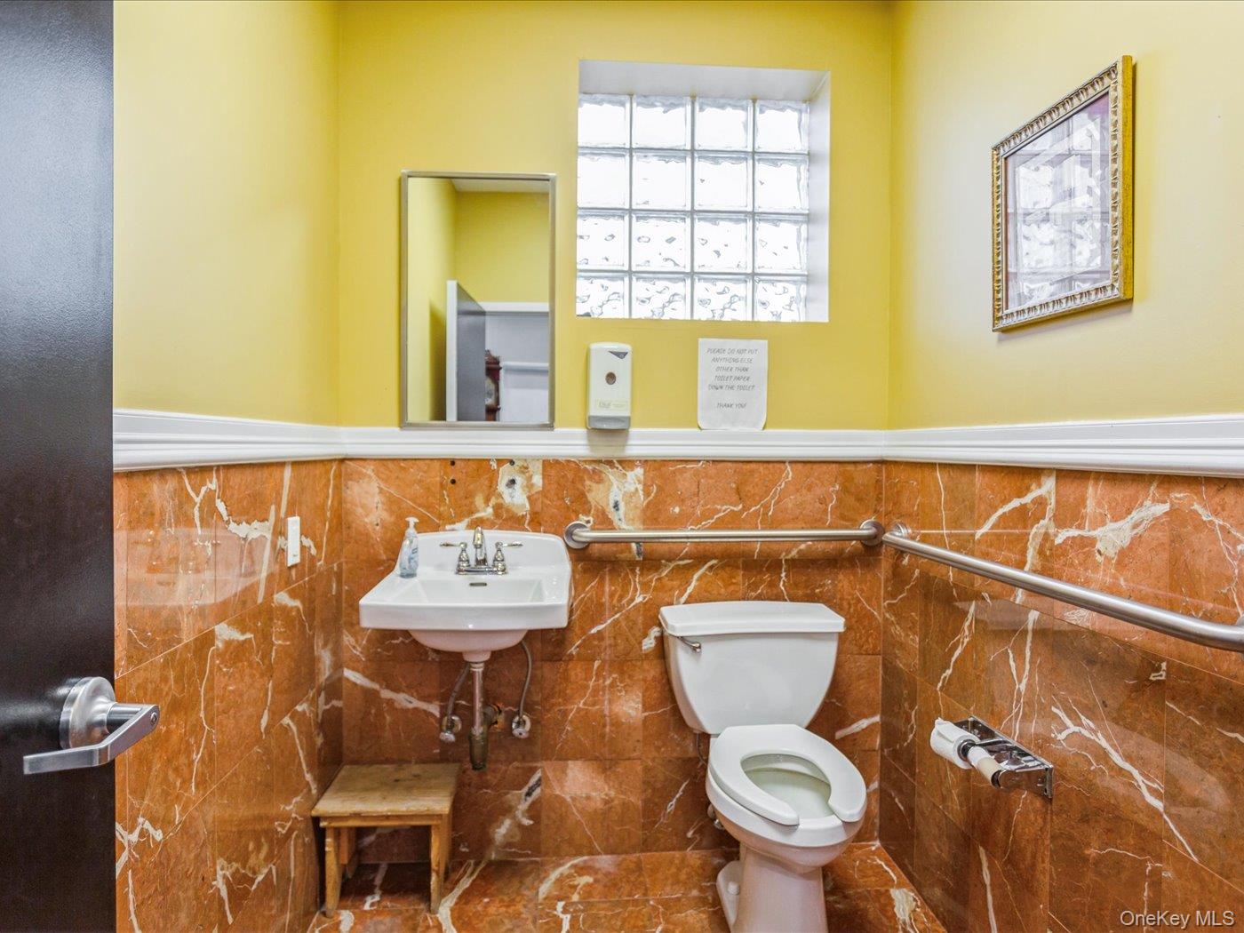 270 Doughty Boulevard – For Sale photo 10