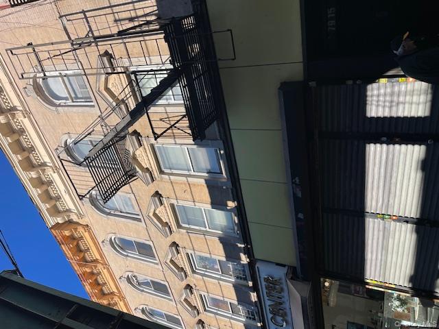 79-15 Jamaica Ave Avenue – For Sale