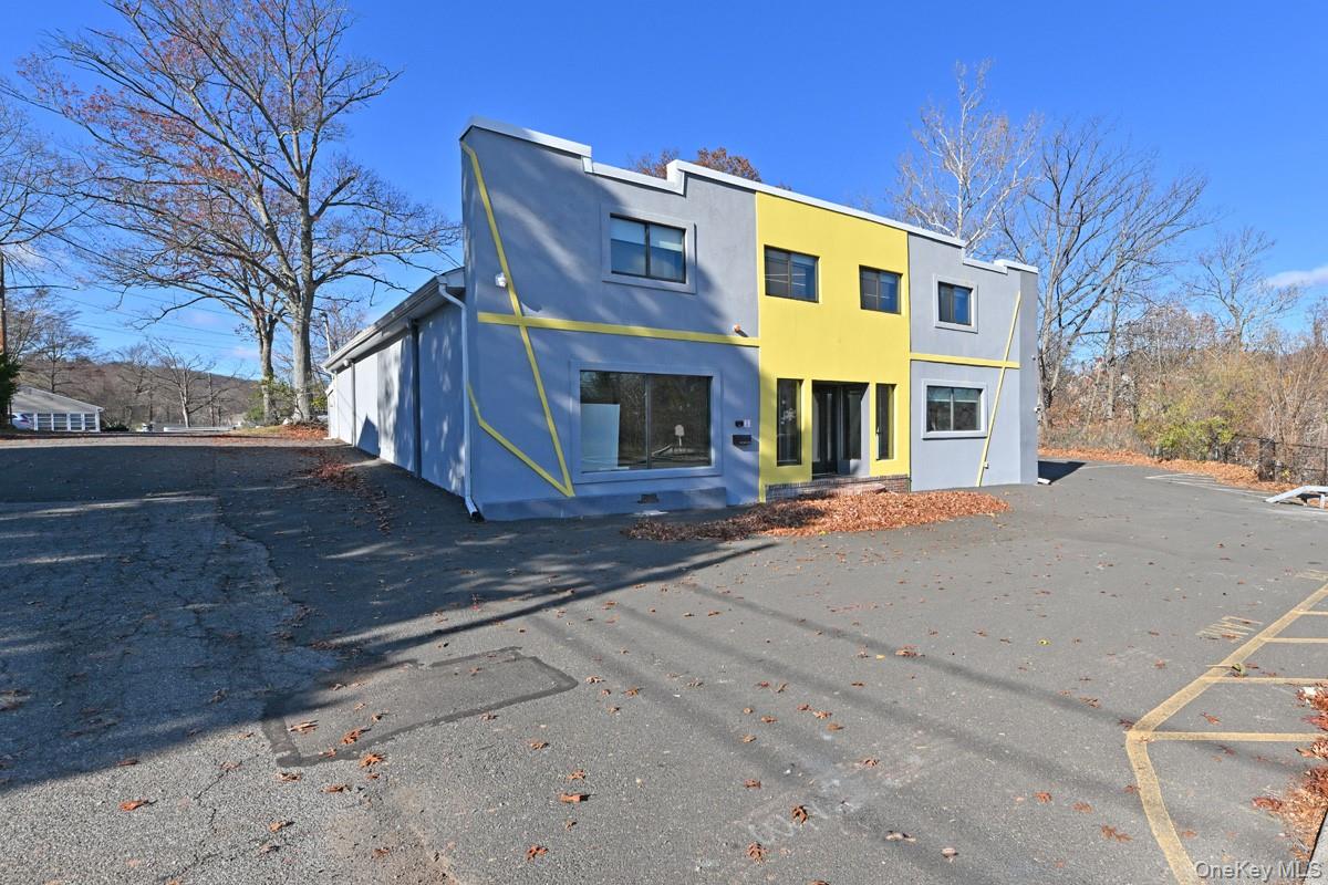 1 S Liberty Drive – For Sale photo 2