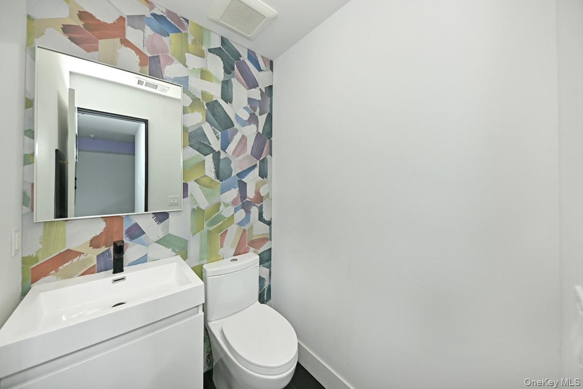 1 S Liberty Drive – For Sale photo 14
