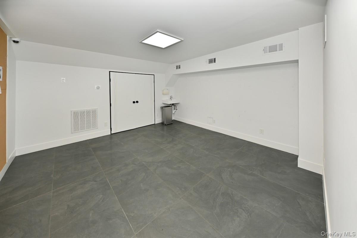 1 S Liberty Drive – For Sale photo 27