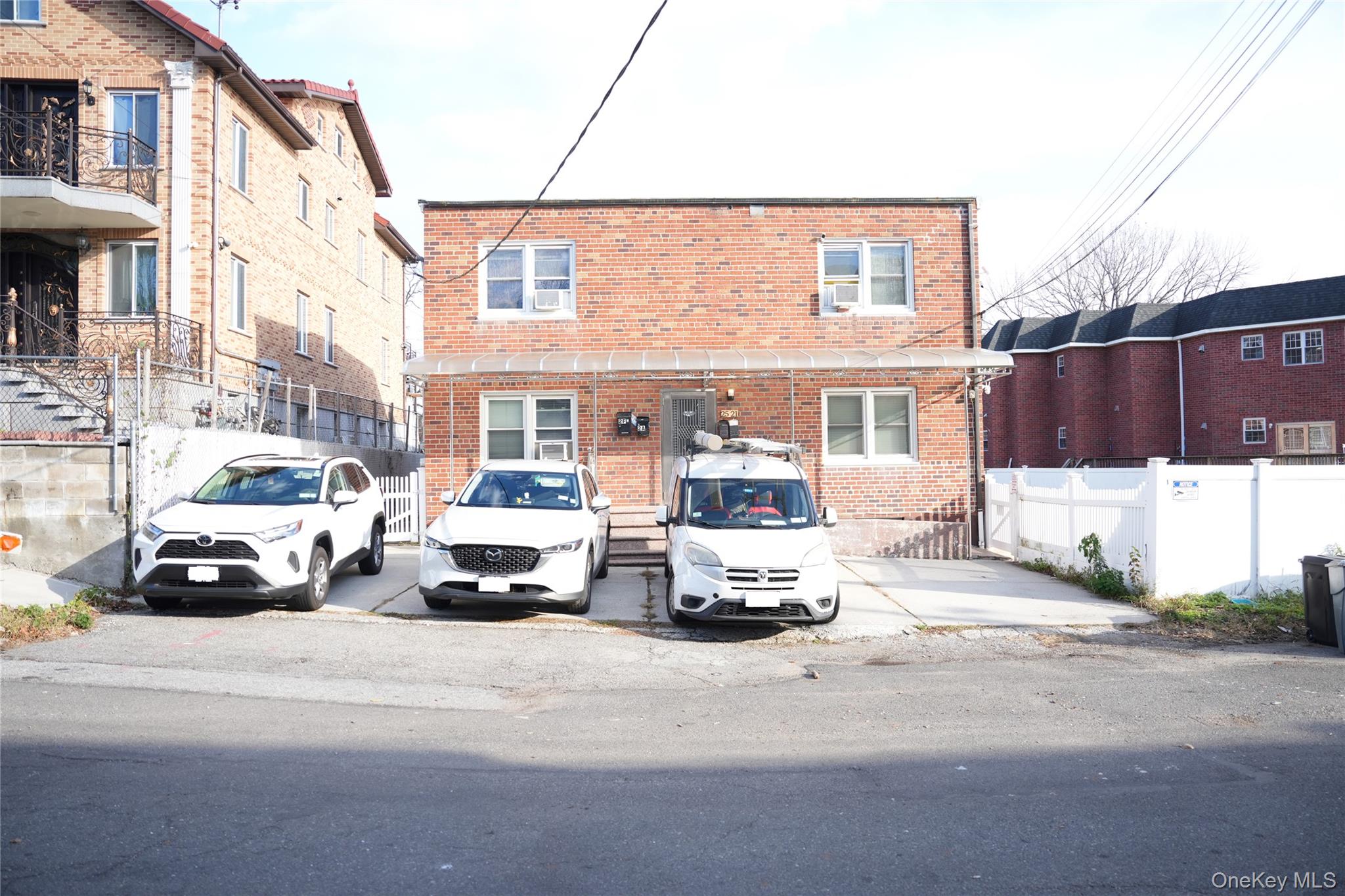 2521 127th Street – For Sale