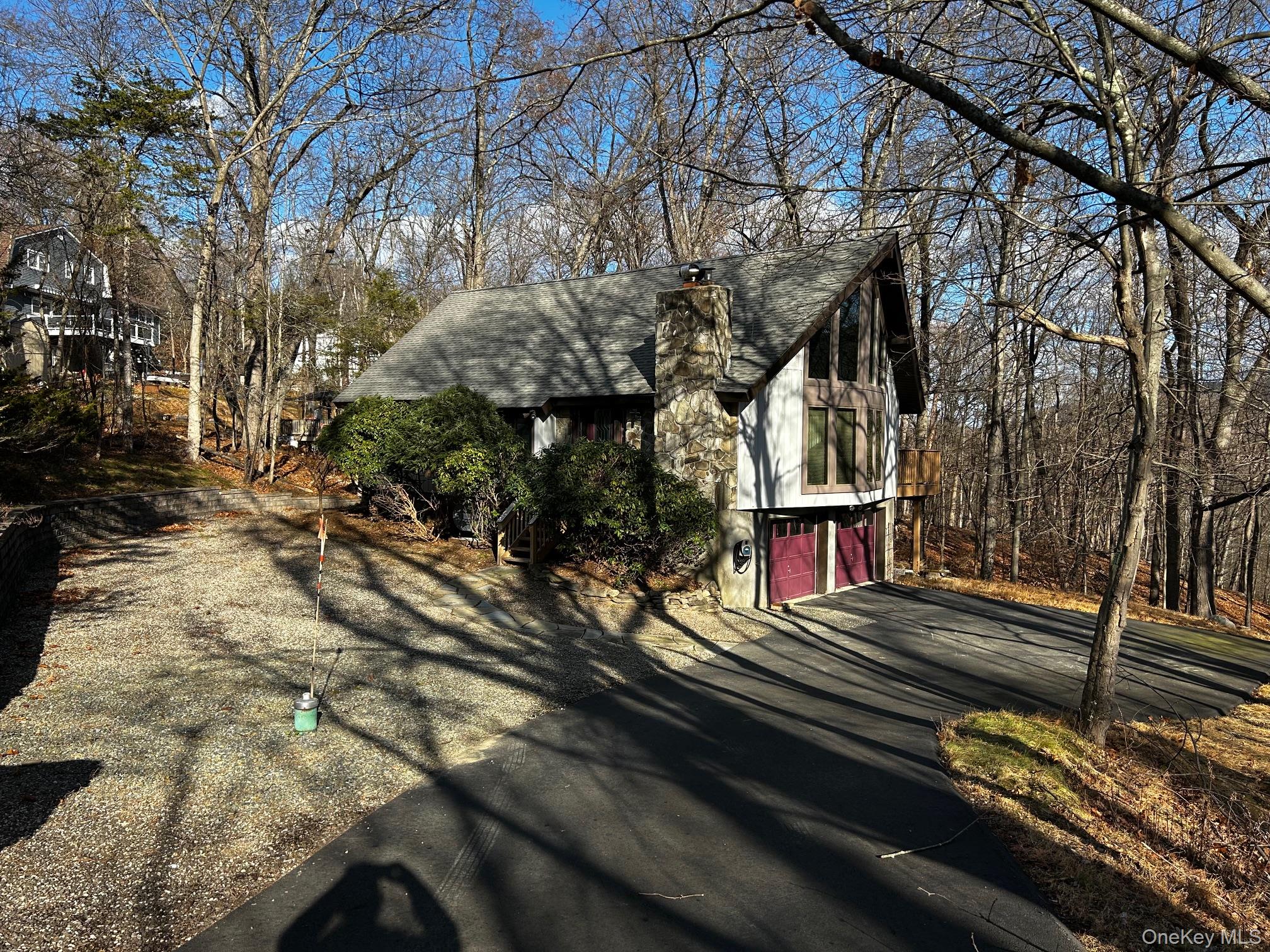 9 Kings Point Lane – For Sale photo 2