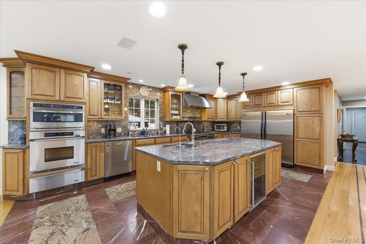 627 Green Lake Road – For Sale photo 4