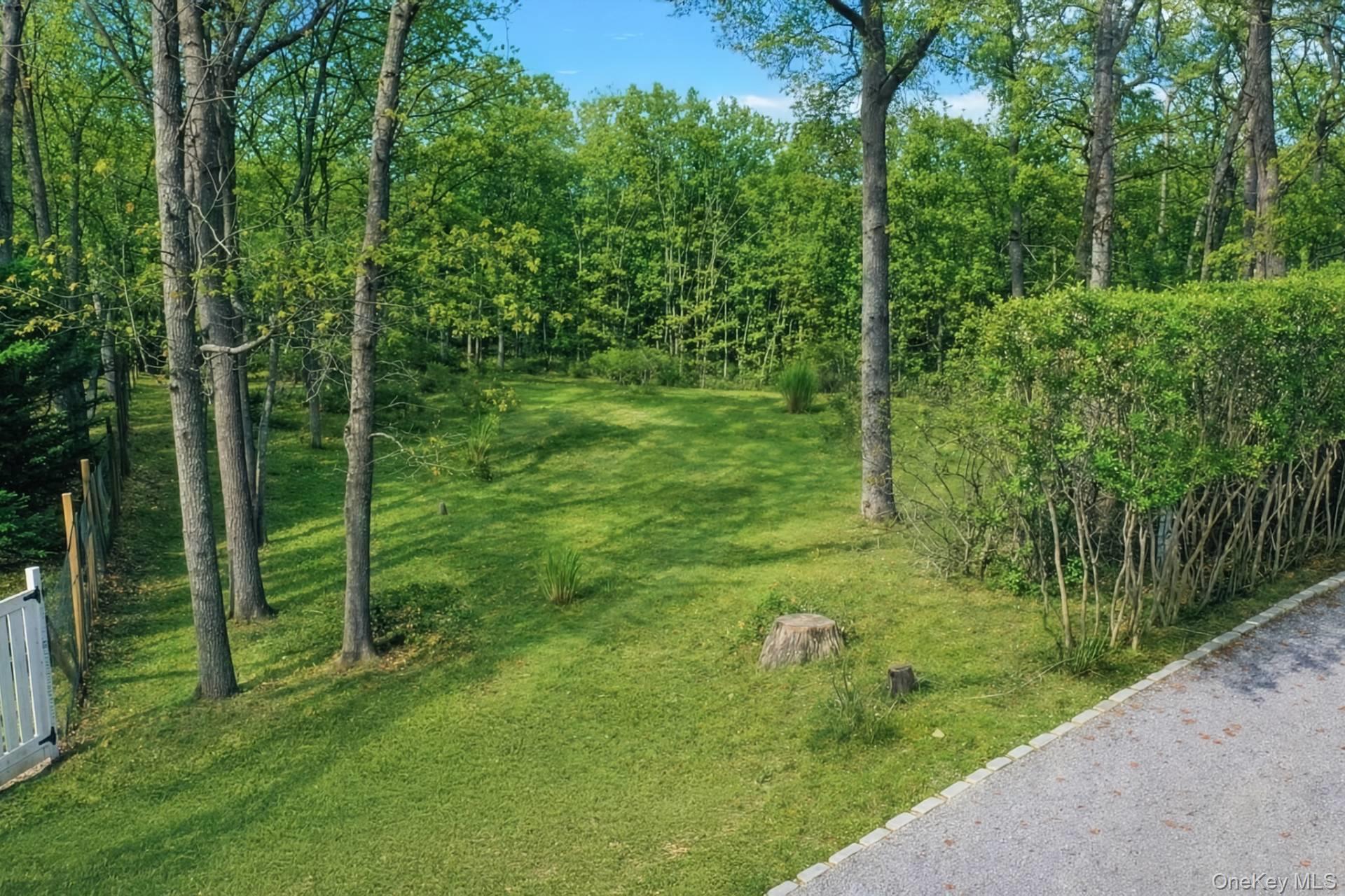 2736 Deerfield Road – For Sale photo 4