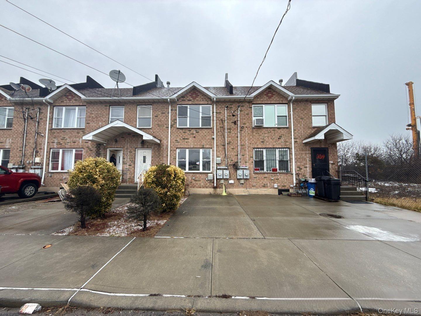 160 Beach 30th Street – For Sale