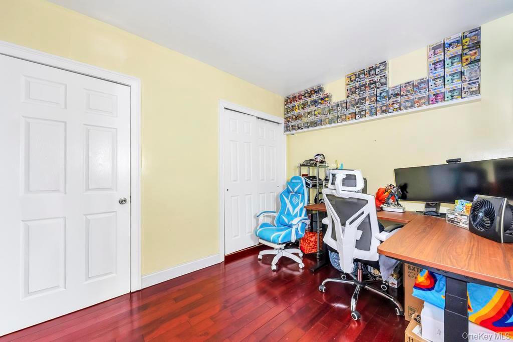 95-26 86th St – For Sale photo 9