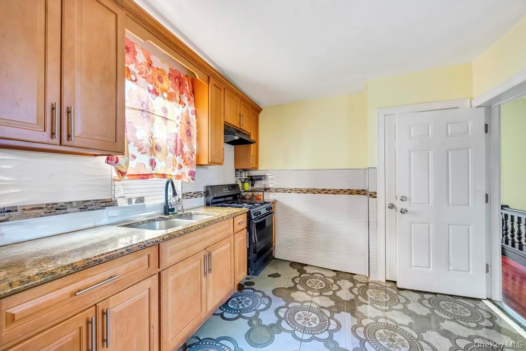 95-26 86th St – For Sale photo 13
