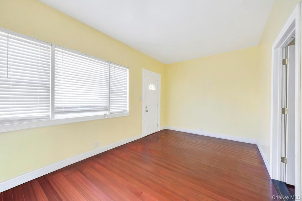 95-26 86th St – For Sale photo 6