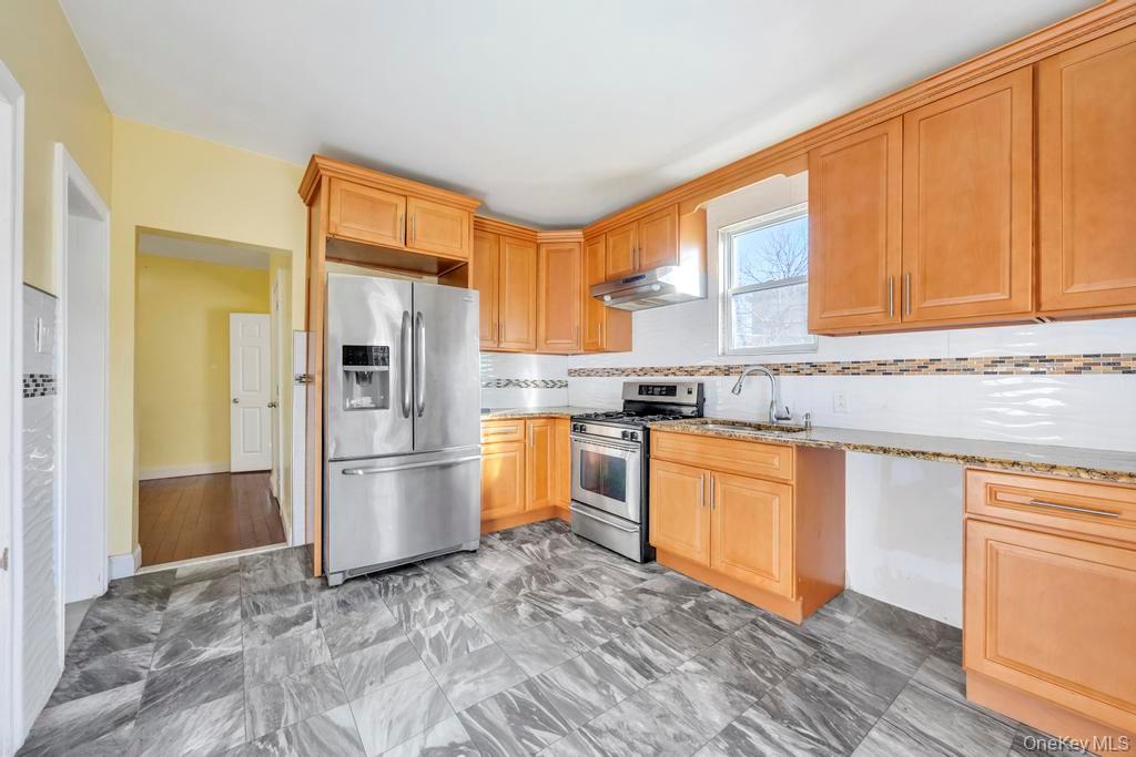 95-26 86th St – For Sale photo 7