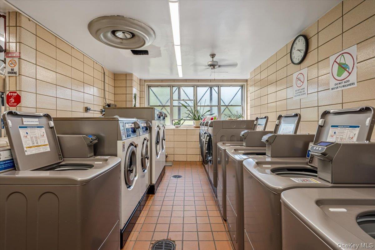 17-85 215 Street, Unit 5L photo 21
