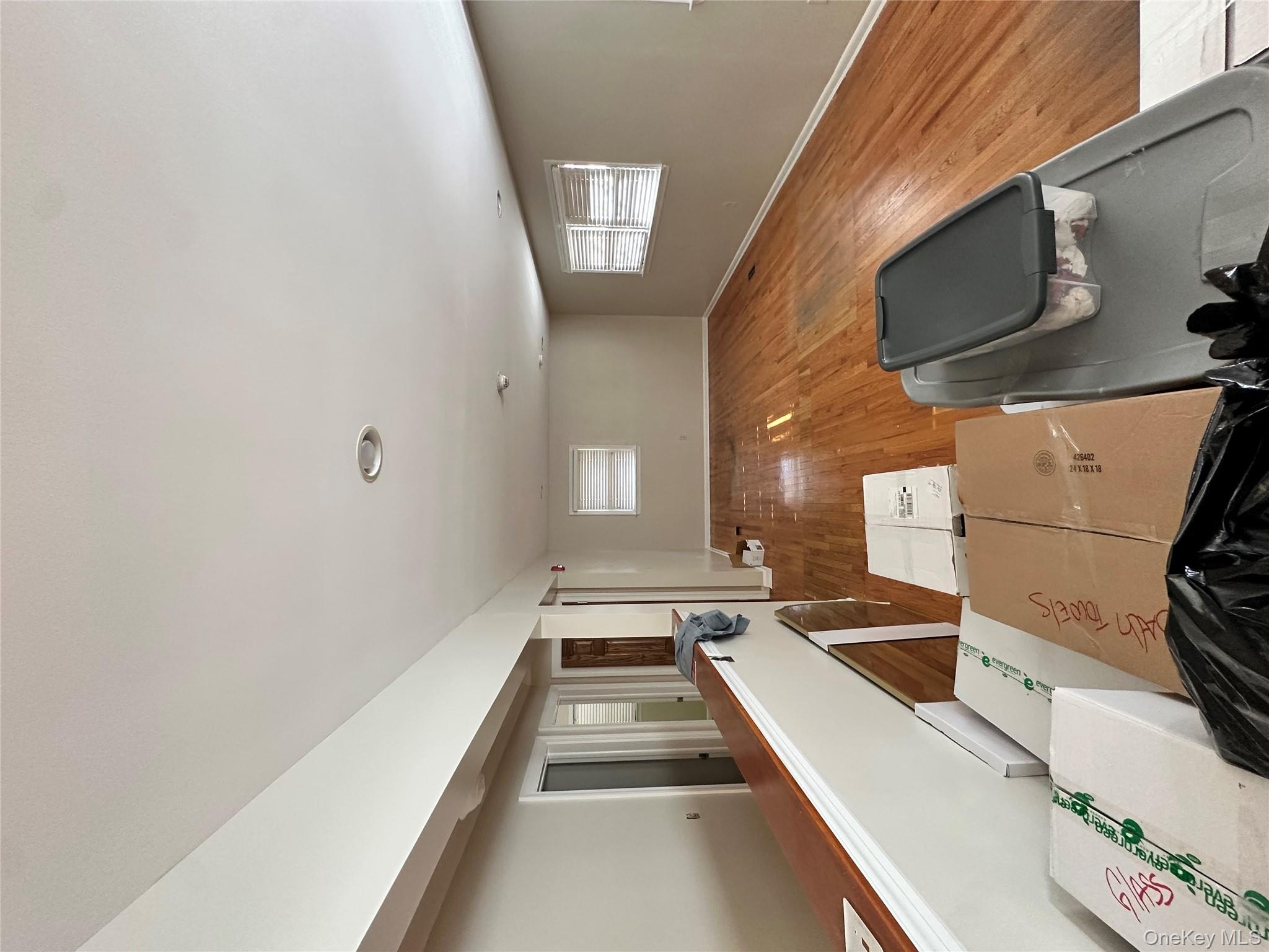 601 Chestnut Ridge Road, Unit Floor 1