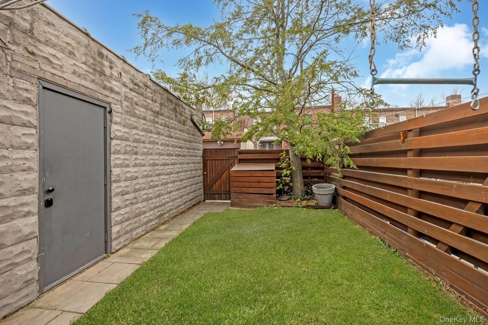 64-68 83 Place – For Sale photo 28