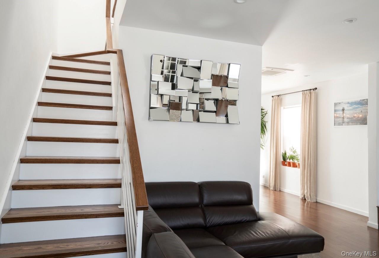 64-68 83 Place – For Sale photo 8
