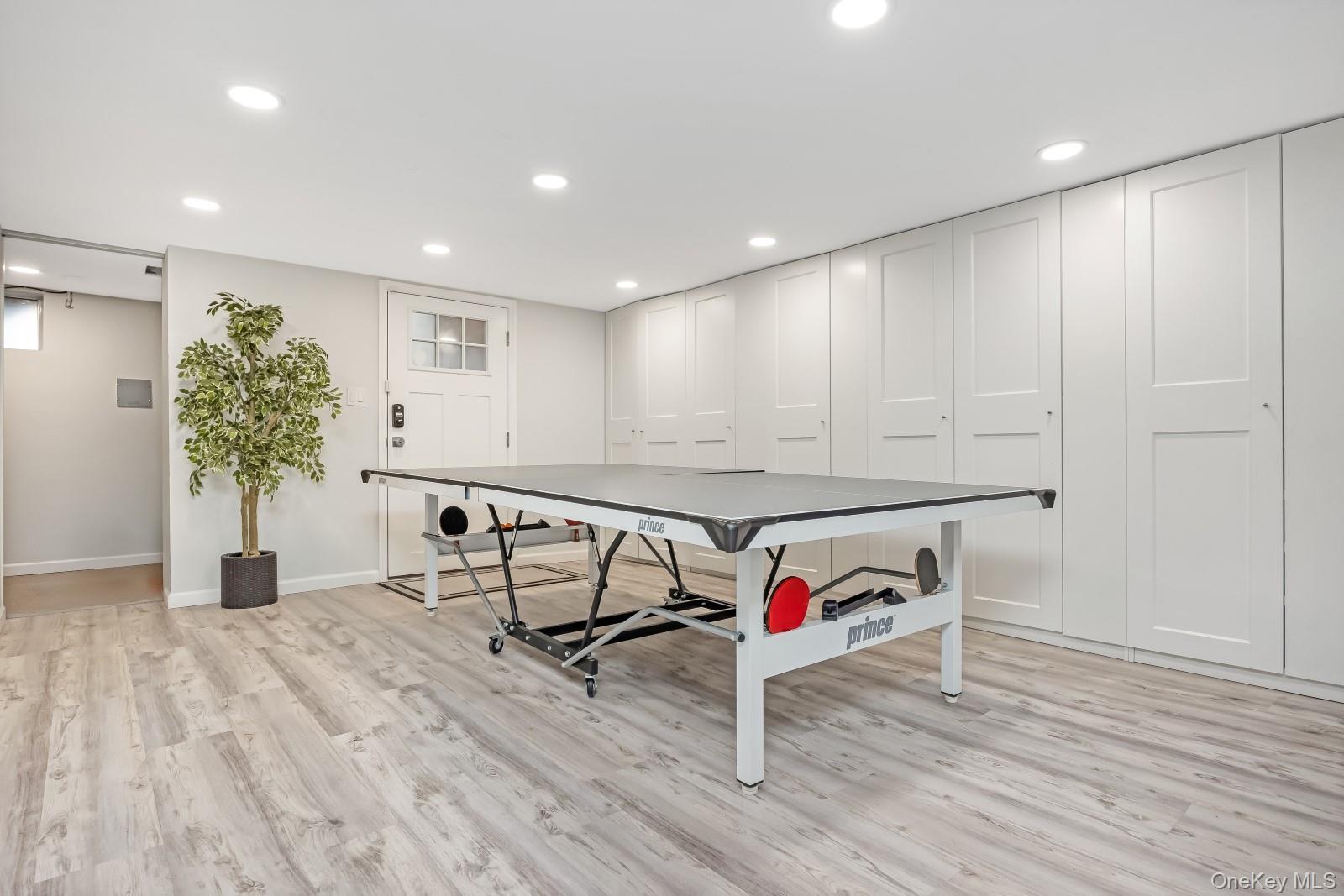 64-68 83 Place – For Sale photo 21