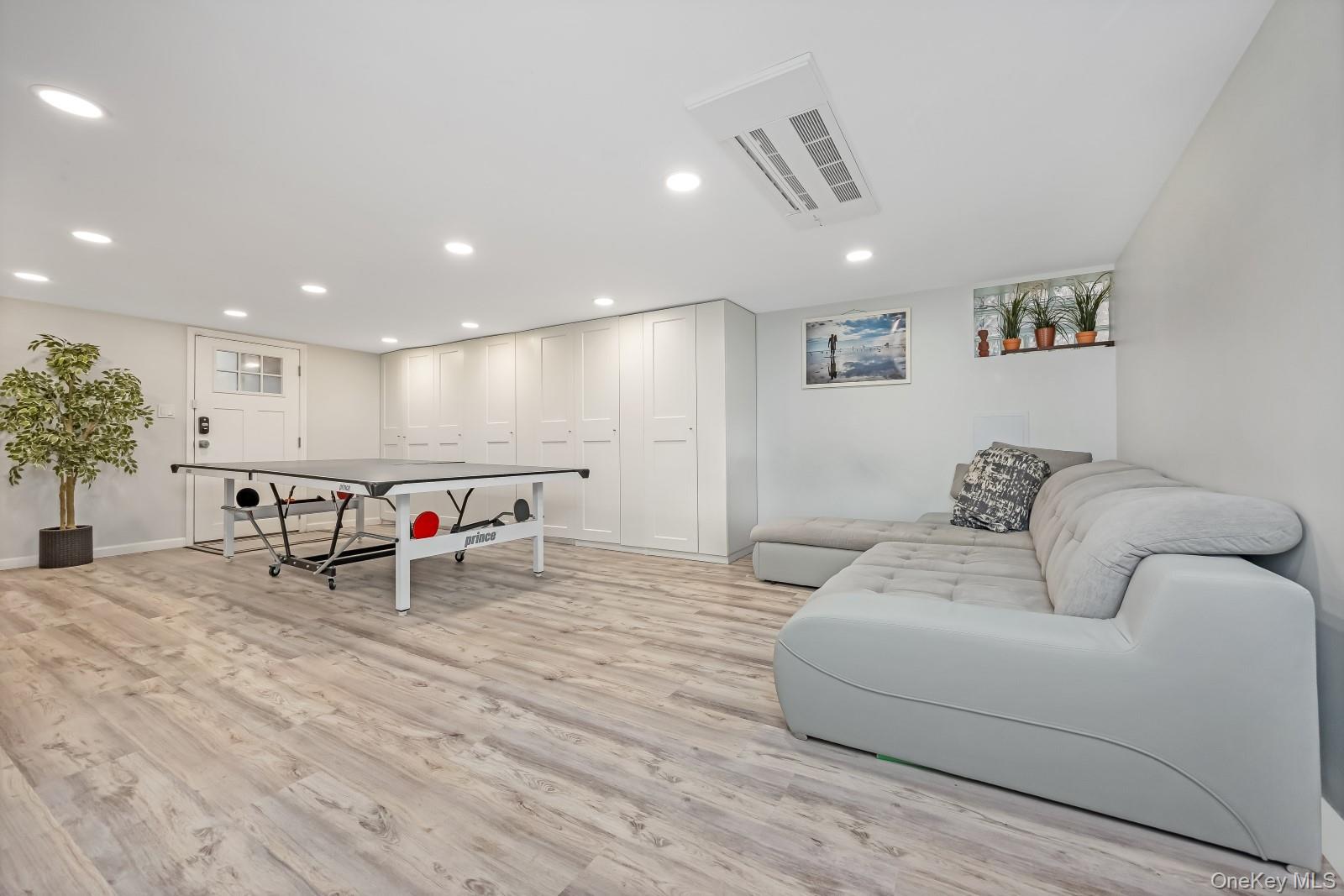 64-68 83 Place – For Sale photo 22