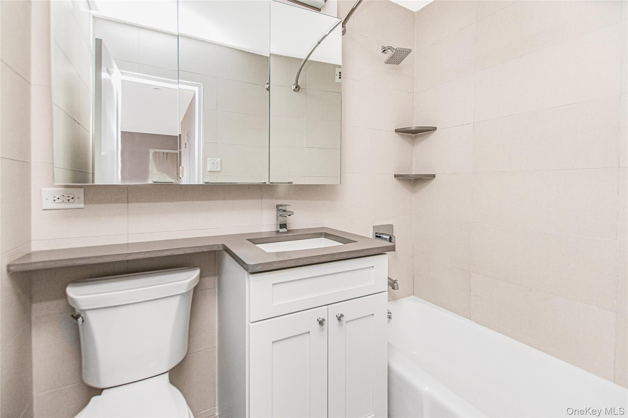 2500 Johnson Avenue, Unit 6M photo 9