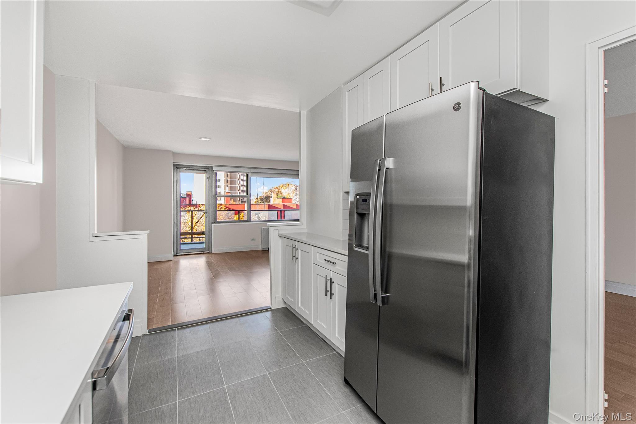 2500 Johnson Avenue, Unit 6M photo 5