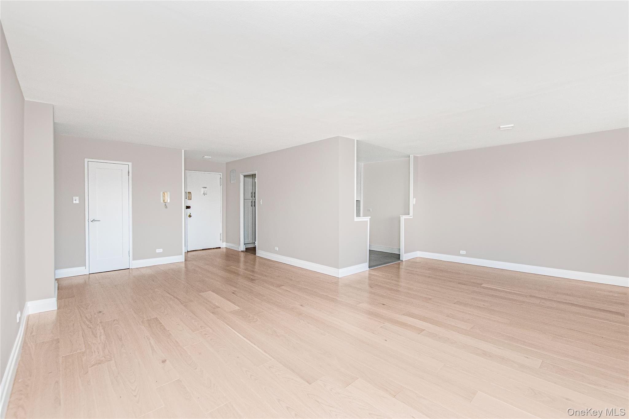 2500 Johnson Avenue, Unit 6M photo 3