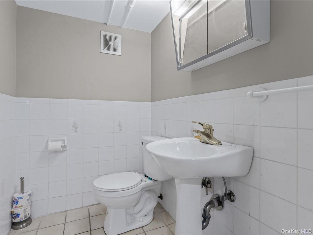 217-32 Corbett Road – For Sale photo 22