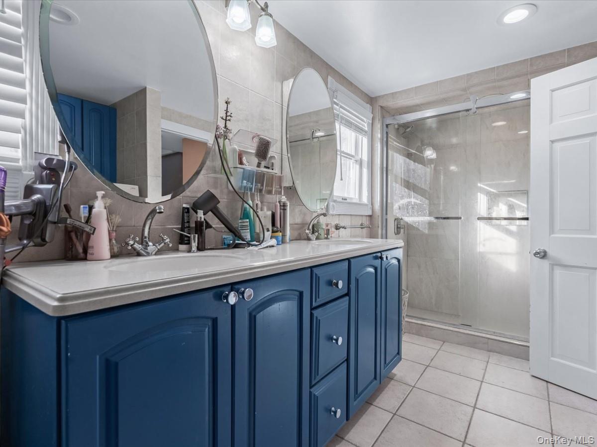 217-32 Corbett Road – For Sale photo 16