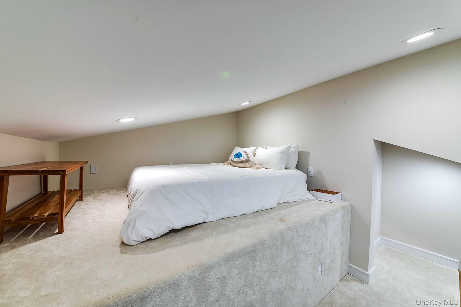 370 Stephen Hands Path – For Sale photo 14